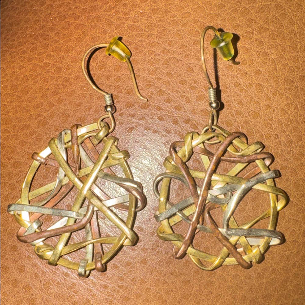 Awesome abstract mixed-metal knot design earrings